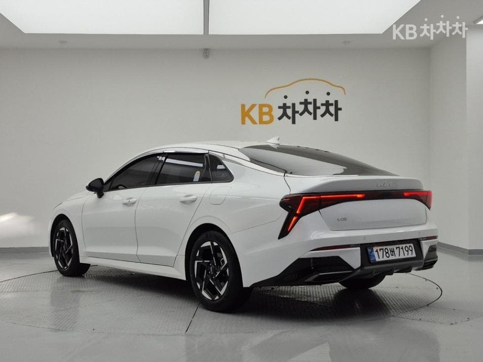 Киа The New (фейслифт) K5 3-토 поколение2.0 LPG Рент-а-кар Престиж - 3