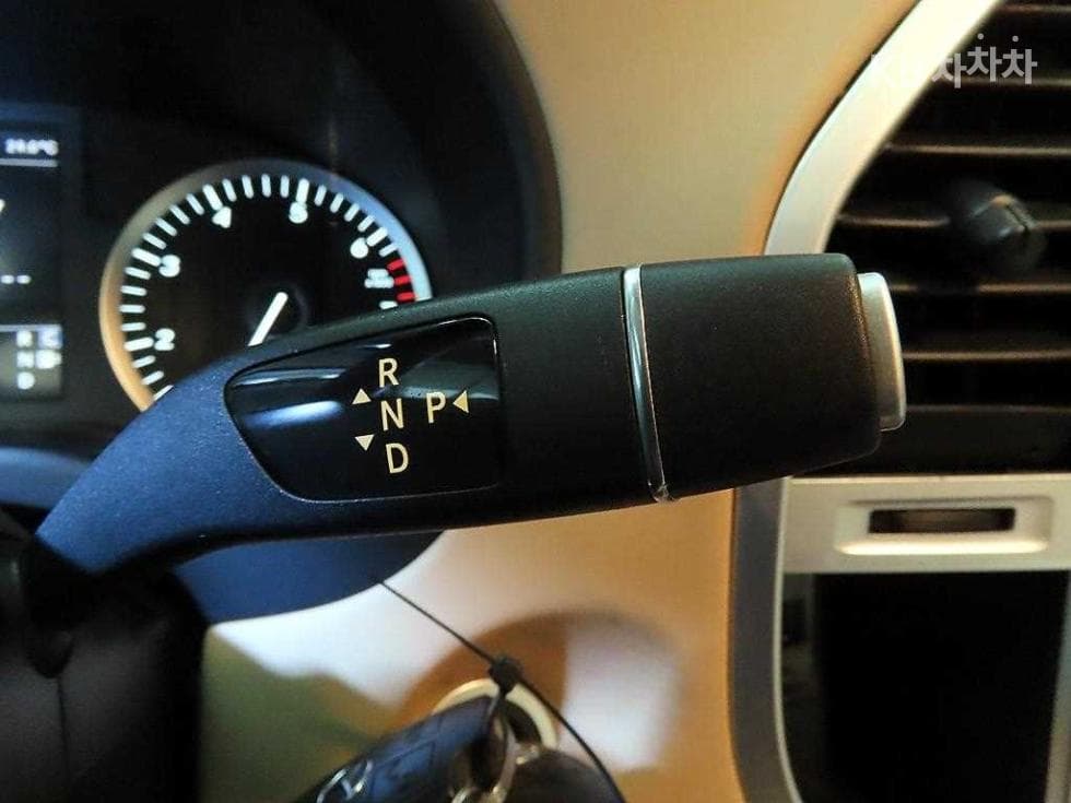 Mercedes-Benz V클래스(W447)2.0 Gasoline Standard - 12