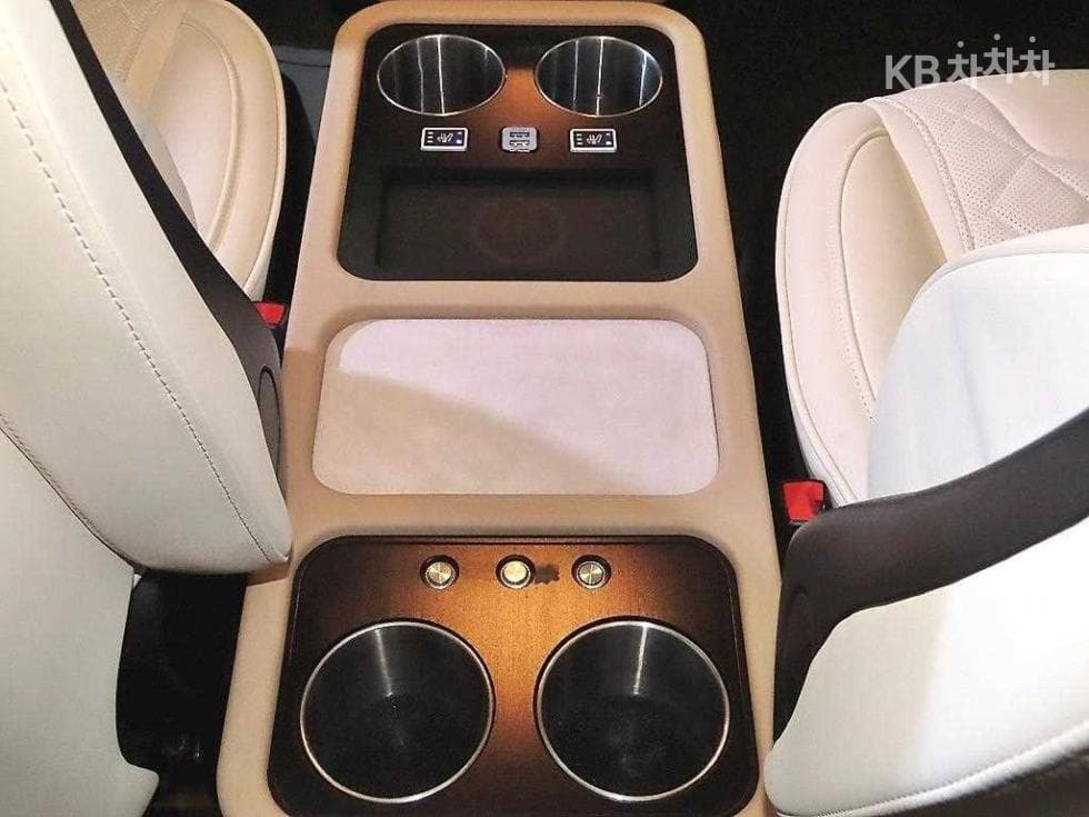 Mercedes-Benz V클래스(W447)2.0 Gasoline Standard - 13