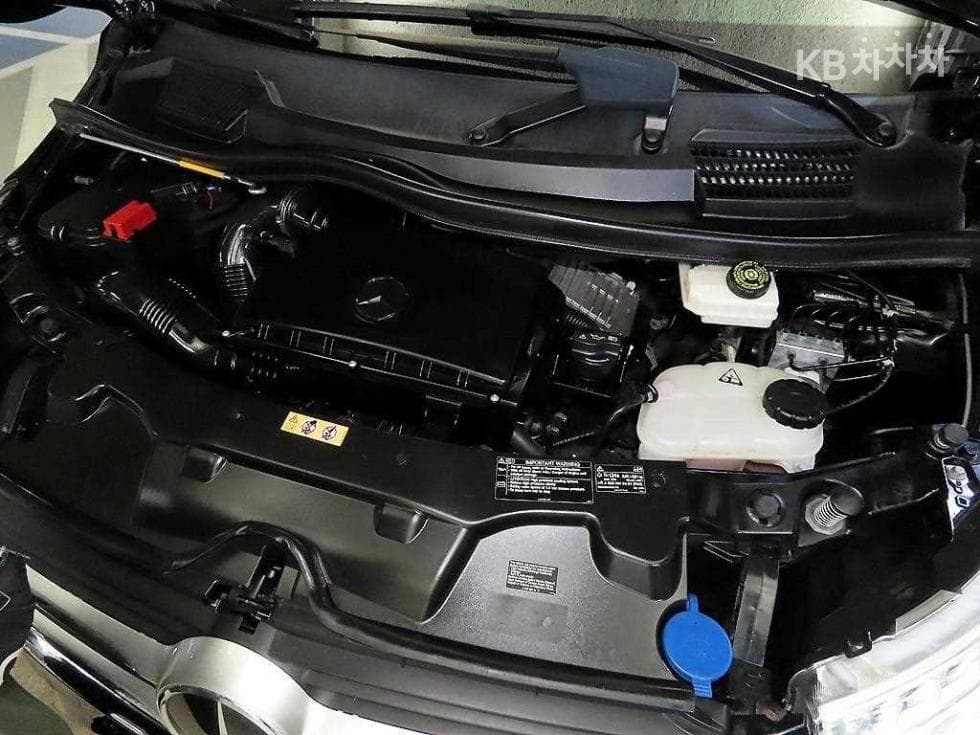 Mercedes-Benz V클래스(W447)2.0 Gasoline Standard - 19