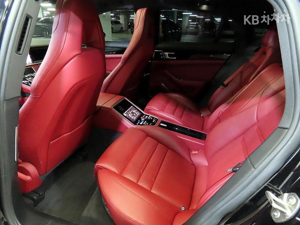 Porsche 파나메라 (971)2.9 4S Стандартен - 7