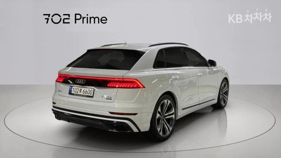 Ауди Q83.0 55 TFSI Quattro Premium - 2