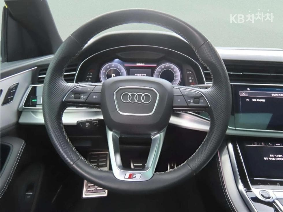 Ауди Q83.0 55 TFSI Quattro Premium - 18