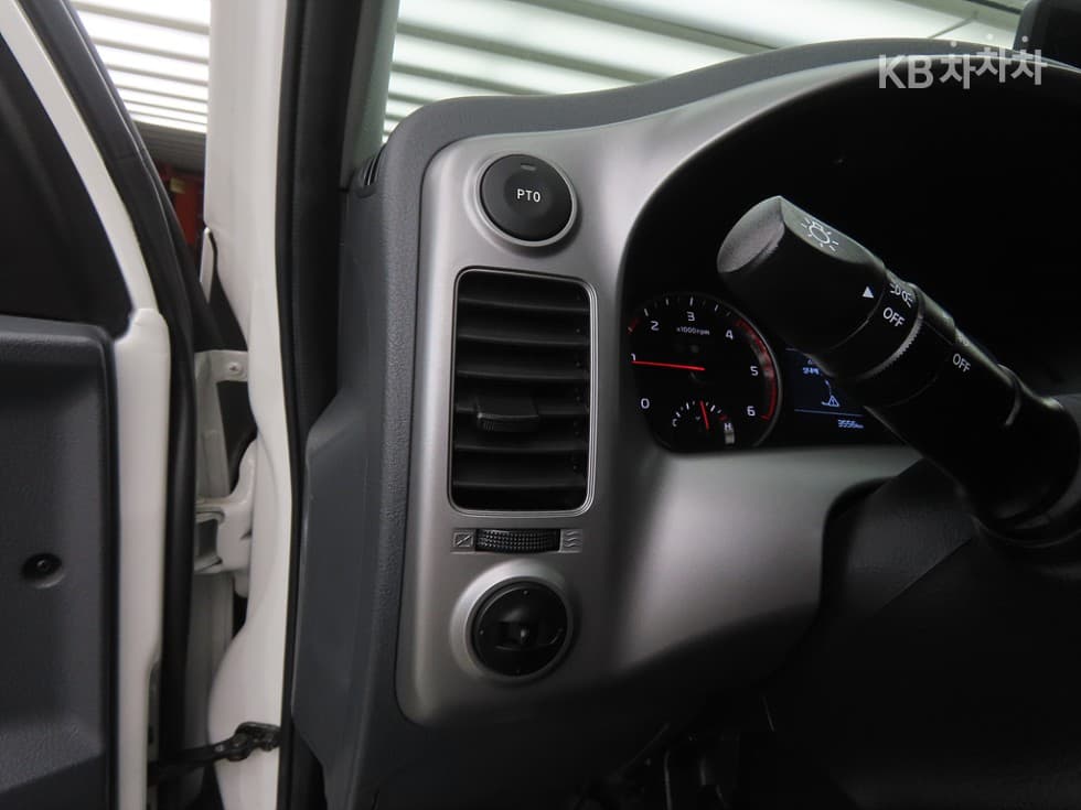 Киа The New (фейслифт) Бонго 3 (лек)LPG 1 тон Королевска кабина 장축 4x4 GL - 14