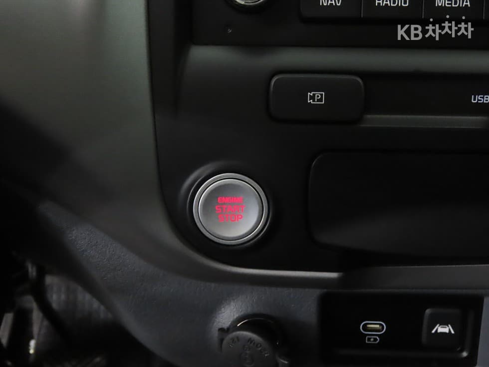 Киа The New (фейслифт) Бонго 3 (лек)LPG 1 тон Королевска кабина 장축 4x4 GL - 15