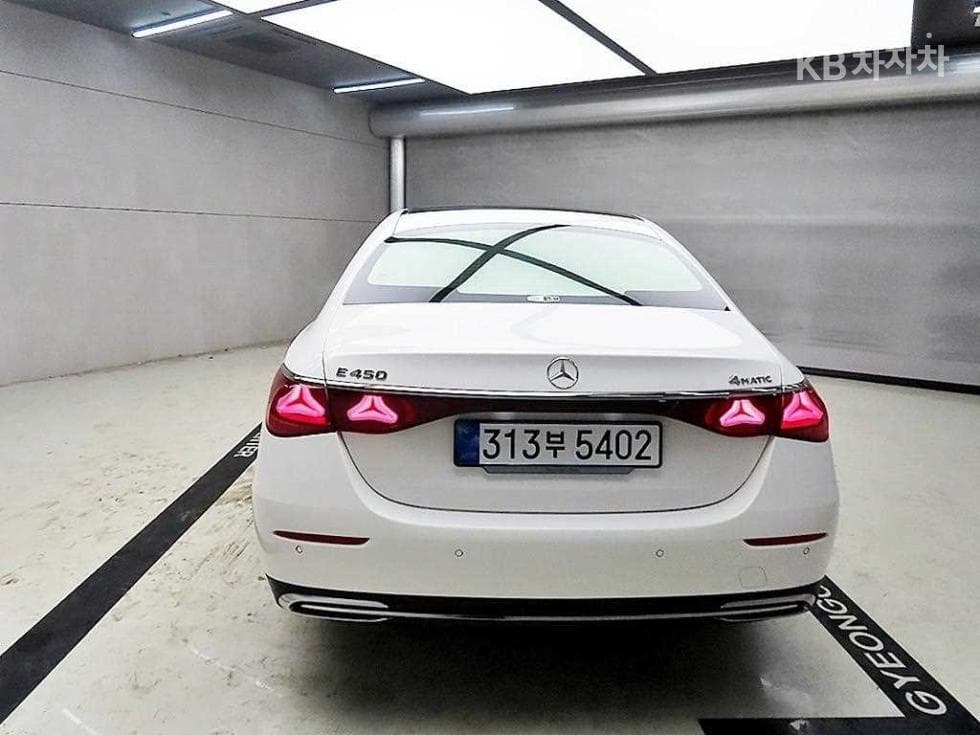 Mercedes-Benz E-클래스 (W214)E450 4MATIC Exclusive - 3