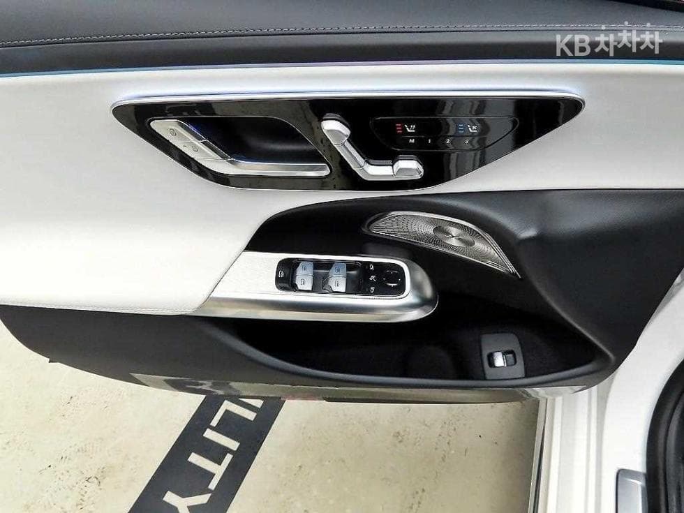 Mercedes-Benz E-클래스 (W214)E450 4MATIC Exclusive - 11