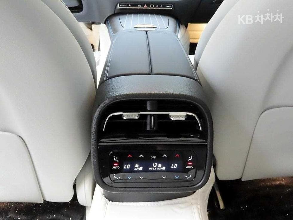 Mercedes-Benz E-클래스 (W214)E450 4MATIC Exclusive - 17