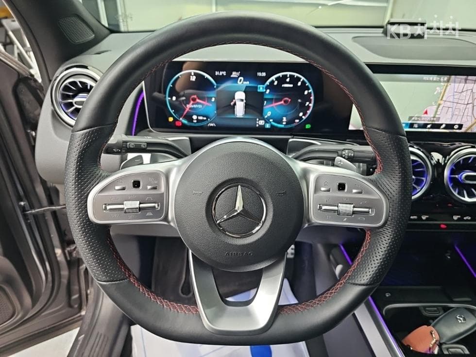 Mercedes-Benz GLB(X247)GLB 250 4Matic - 9