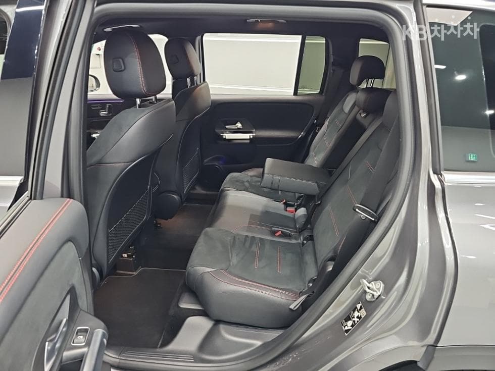Mercedes-Benz GLB(X247)GLB 250 4Matic - 12