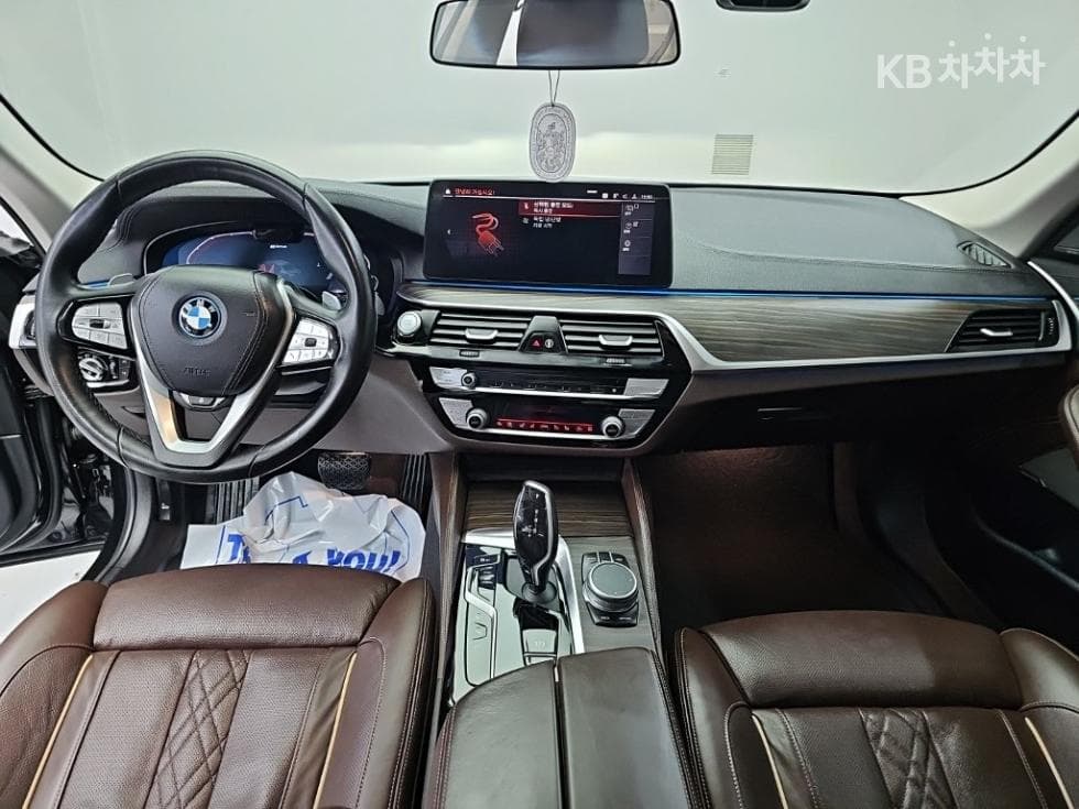 BMW 올Нов5 Серия (G30)530e Luxury Line - 7