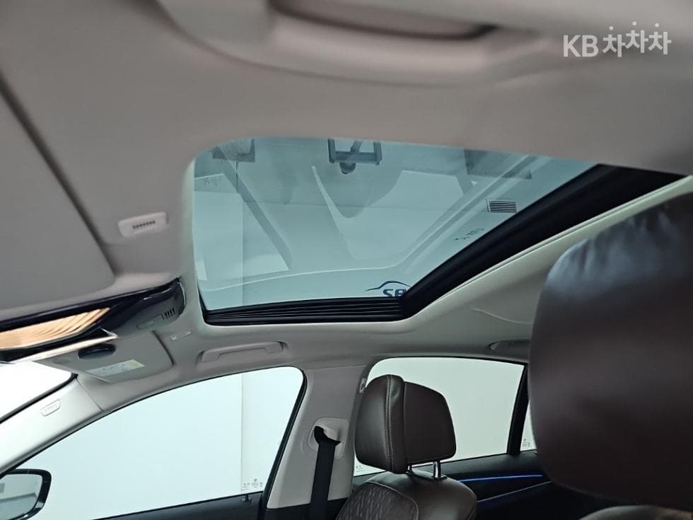 BMW 올Нов5 Серия (G30)530e Luxury Line - 14