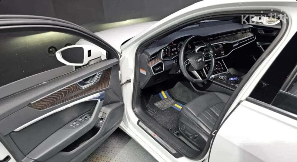 Ауди A6(C8)45 TFSI Quattro Premium - 10