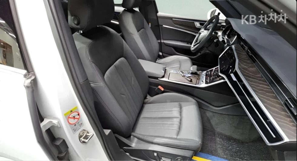 Ауди A6(C8)45 TFSI Quattro Premium - 13