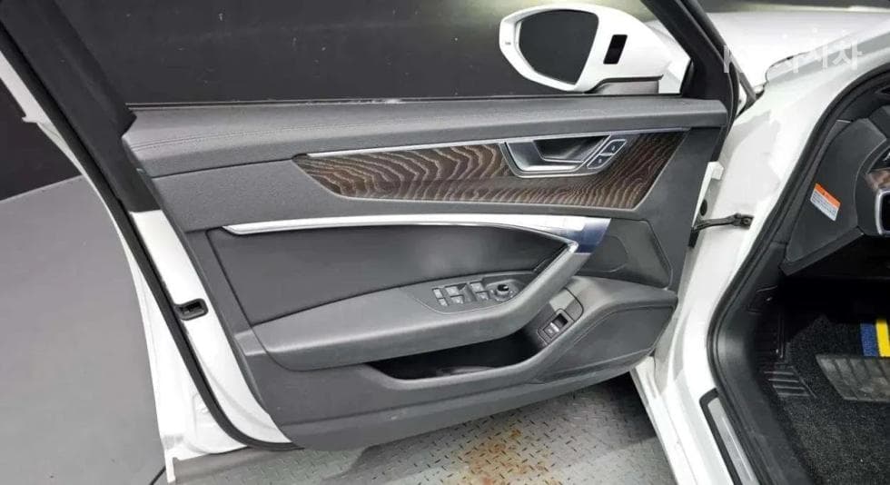 Ауди A6(C8)45 TFSI Quattro Premium - 14