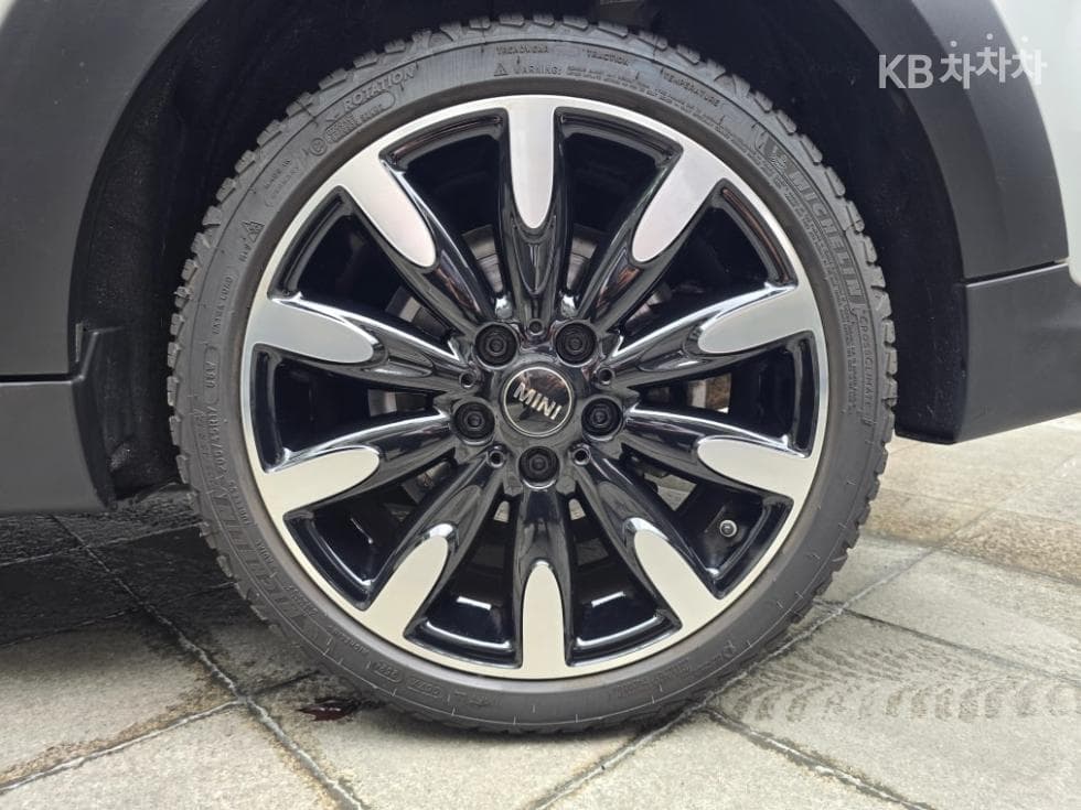 Мини Cooper 5-вратиS 2.0 Classic Стандартен - 5