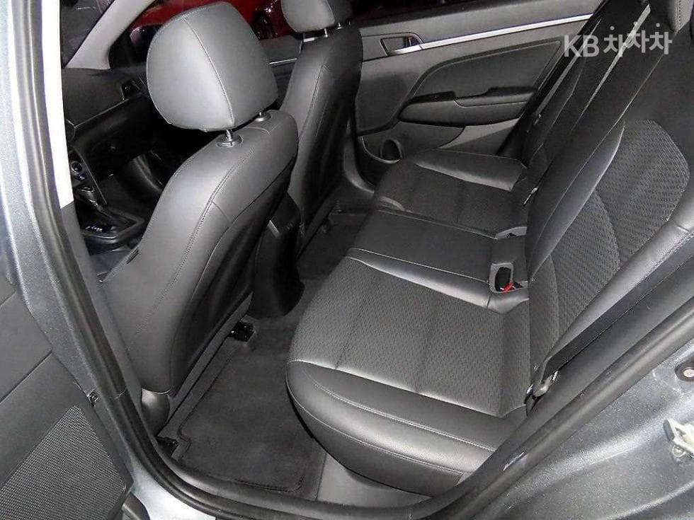 Хюндай The New (фейслифт) Avante (Elantra) ADSmartstream G1.6 Стил - 7