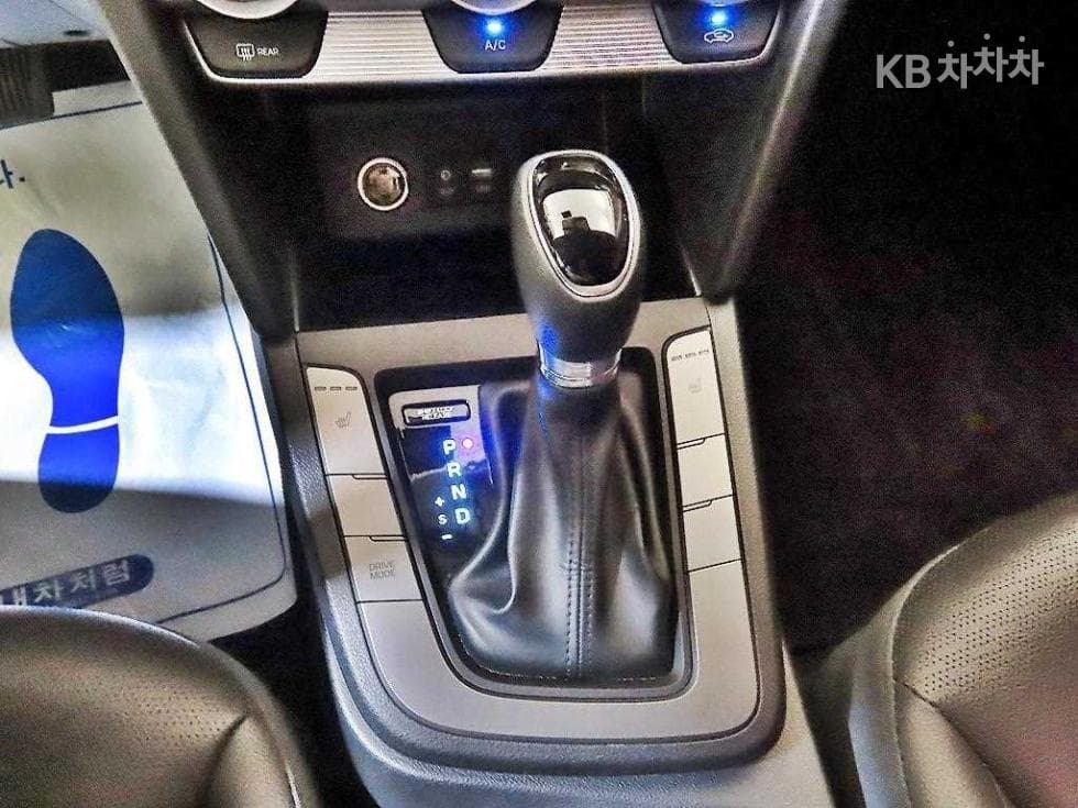 Хюндай The New (фейслифт) Avante (Elantra) ADSmartstream G1.6 Стил - 12