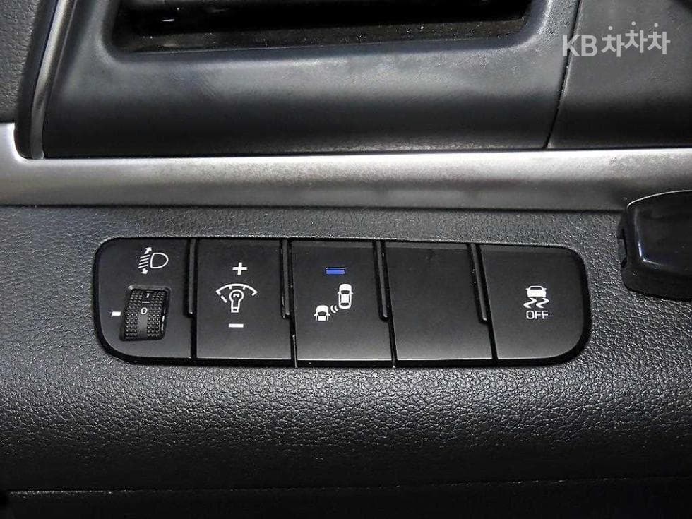 Хюндай The New (фейслифт) Avante (Elantra) ADSmartstream G1.6 Стил - 14