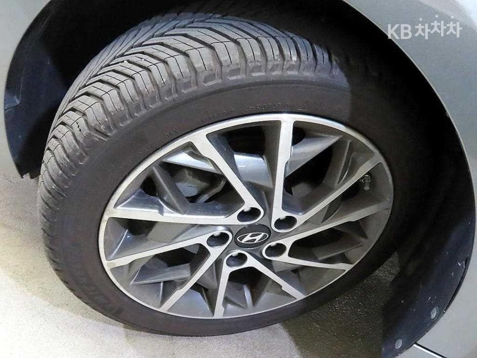 Хюндай The New (фейслифт) Avante (Elantra) ADSmartstream G1.6 Стил - 18