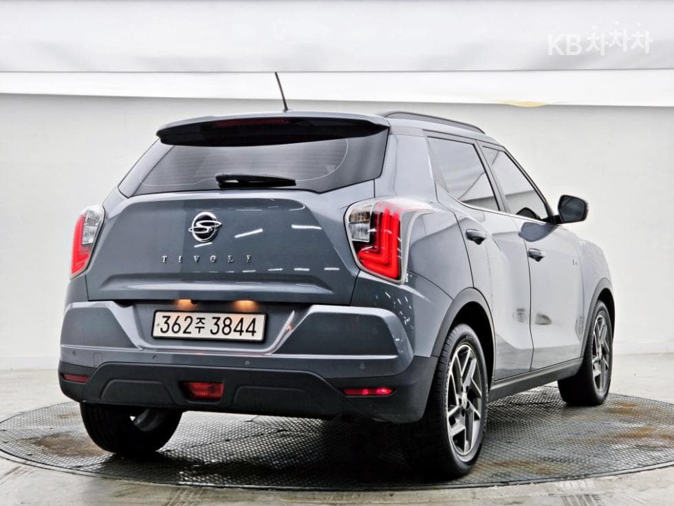 КейДжи Мобилити Very New (фацелит/обновяване) ТиволиБензин V3 2WD Стандартен - 2