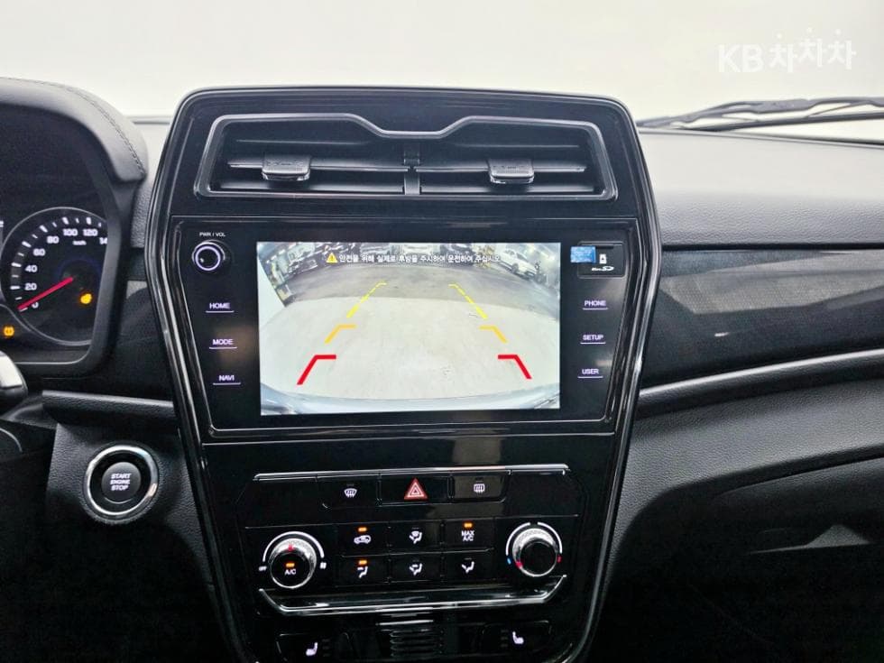 КейДжи Мобилити Very New (фацелит/обновяване) ТиволиБензин V3 2WD Стандартен - 12