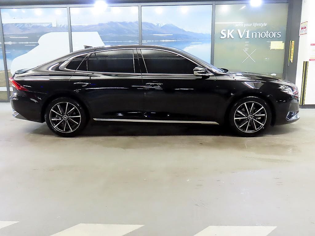 Хюндай The New (фейслифт) Grandeur (Azera)2.5 Le Blanc - 3