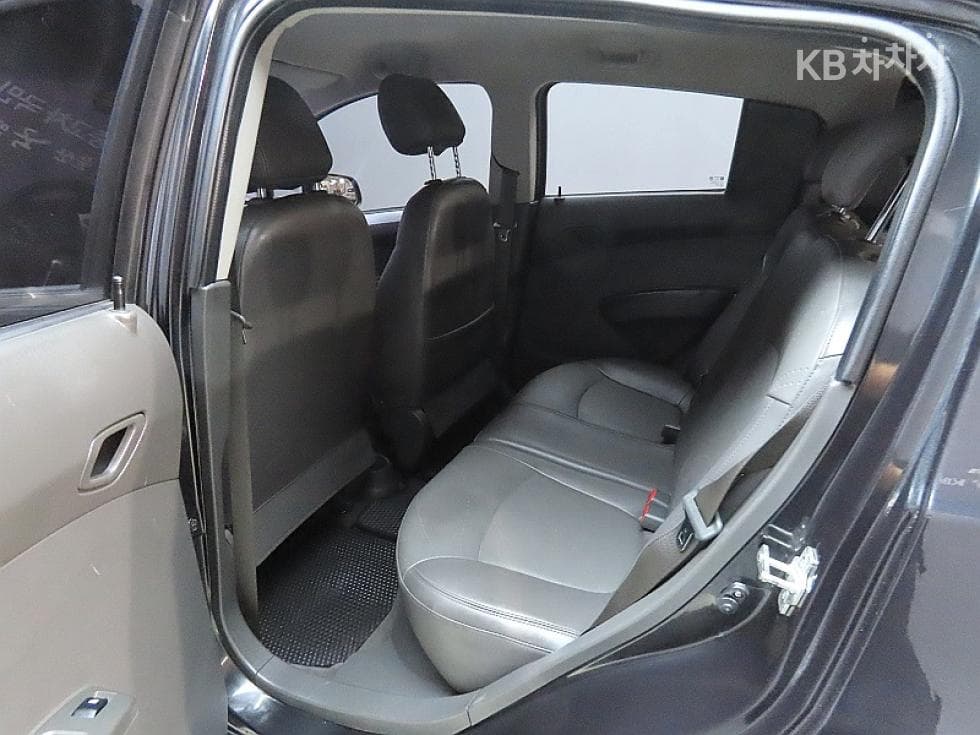 GM Korea Chevrolet SparkLT Standard - 11