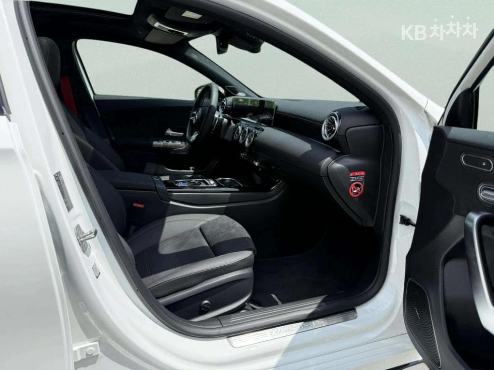 Mercedes-Benz A클래스(W177)AMG A45 S 4matic+ Стандартен - 11