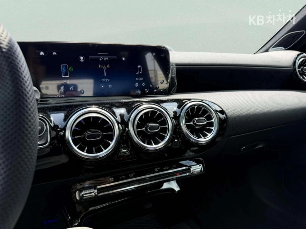 Mercedes-Benz A클래스(W177)AMG A45 S 4matic+ Стандартен - 15