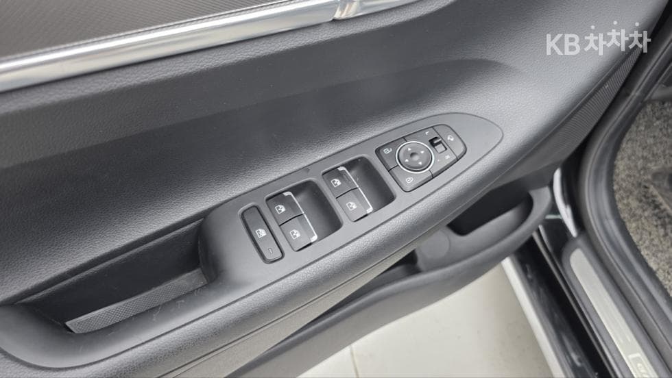 Хюндай The New (фейслифт) Grandeur (Azera)2.5 Premium - 15
