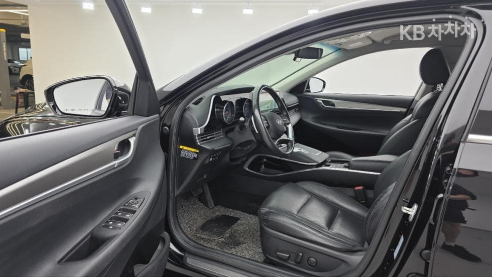 Хюндай The New (фейслифт) Grandeur (Azera)2.5 Premium - 19