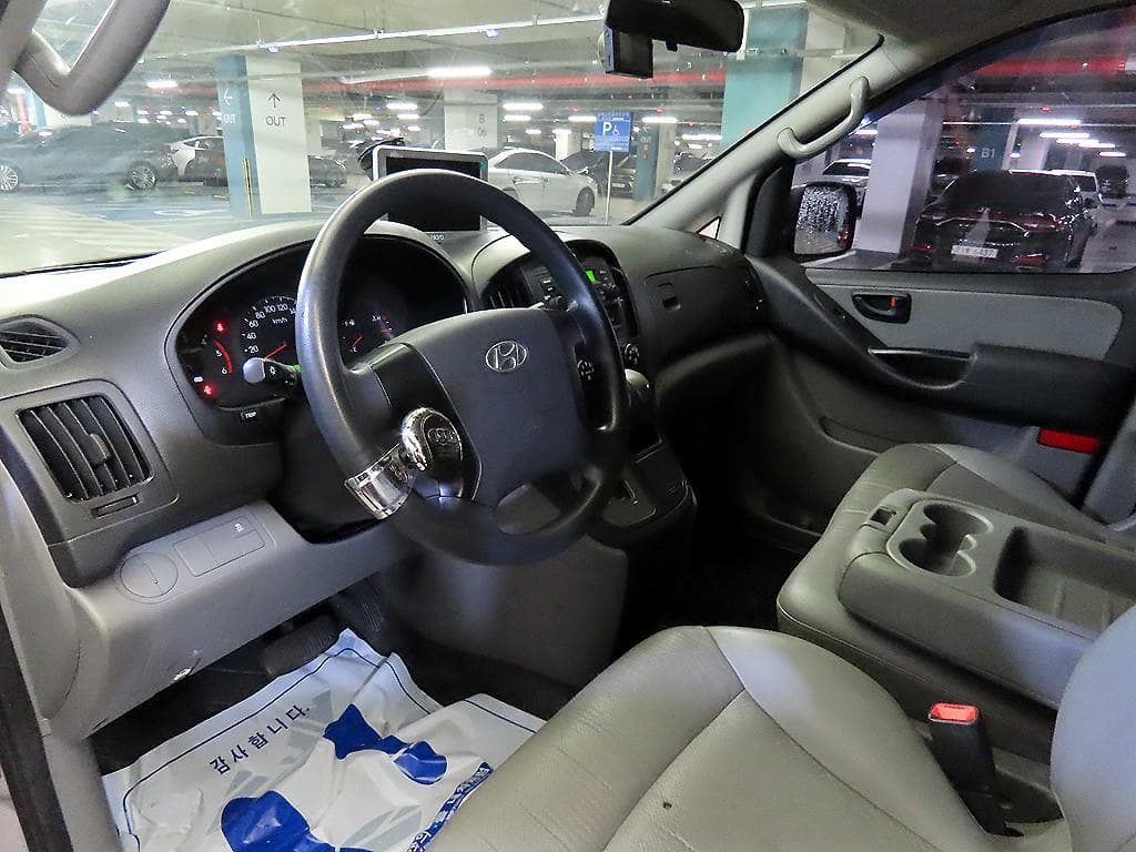 Хюндай Гранд Старекс3Местен승 Ван CVX Deluxe - 10