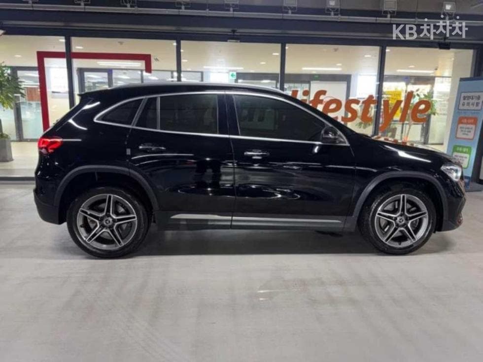 Mercedes-Benz GLA H247250 4Matic Стандартен - 3