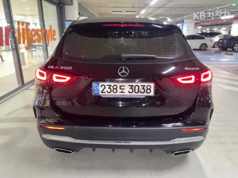 Mercedes-Benz GLA H247250 4Matic Стандартен - 5