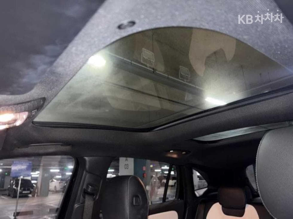 Mercedes-Benz GLA H247250 4Matic Стандартен - 13