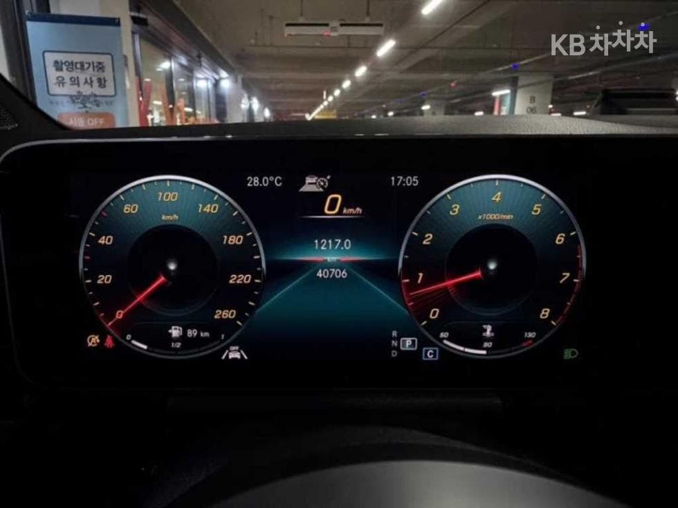 Mercedes-Benz GLA H247250 4Matic Стандартен - 15