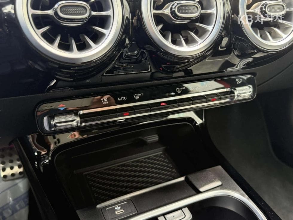 Mercedes-Benz A클래스(W177)AMG A45 S 4matic+ Стандартен - 19