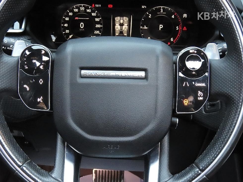 Land Rover Range Rover 벨라2.0 D240 R-Dynamic SE - 18