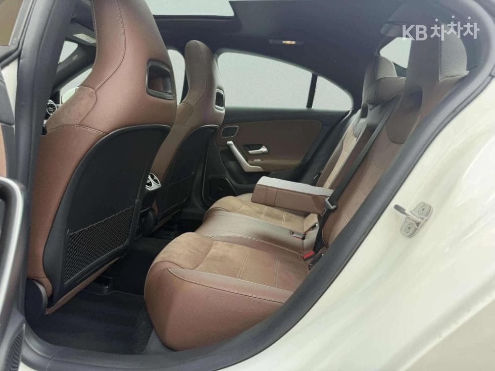 Mercedes-Benz CLA클래스(C118)CLA 45 S AMG 4Matic+ - 9