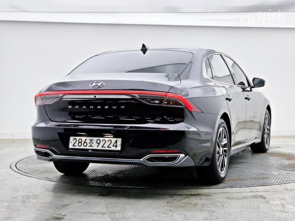 Хюндай The New (фейслифт) Grandeur (Azera)LPi 3.0 Рент-а-кар Premium - 12