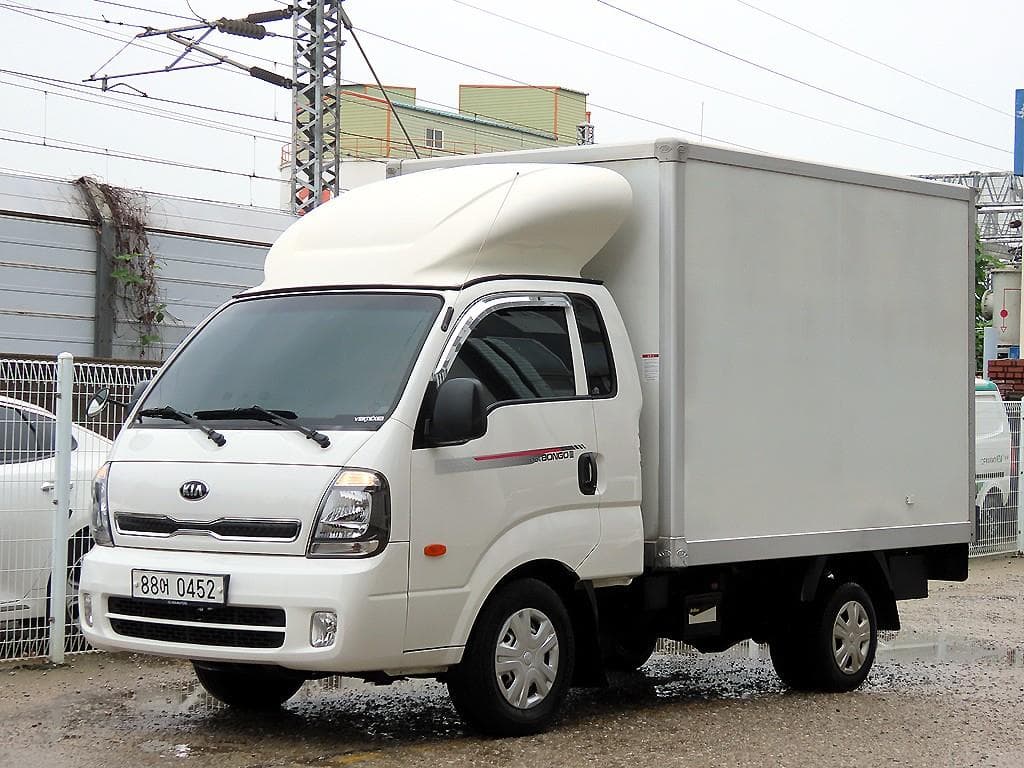 Киа The New (фейслифт) Бонго 3 (лек)Box Truck 1 тон Plus형 Королевска кабина Удължено междуосие L - 2
