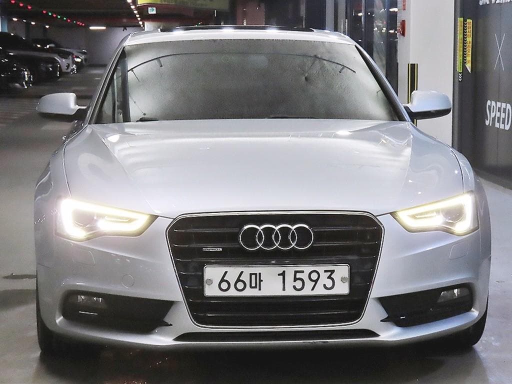 Ауди NEW A52.0 Турбо Дизел Инжекция 콰트로 스포트백 8TA - 2