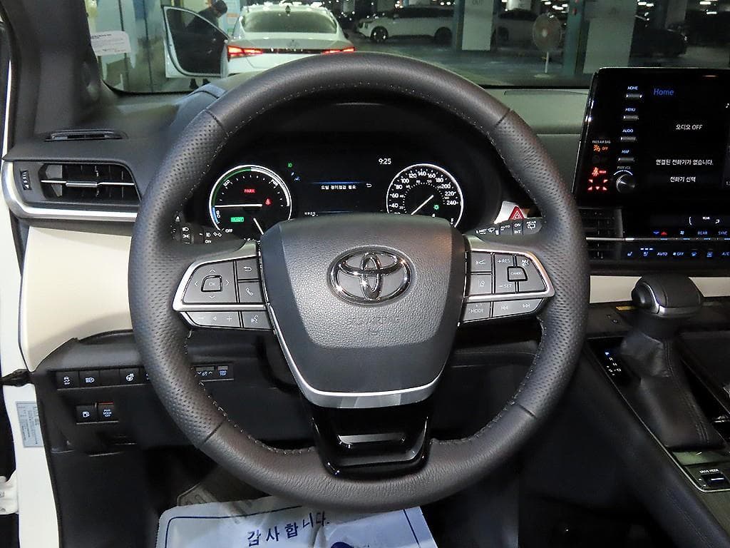 Toyota Sienna2.5L hybrid 2WD - 8