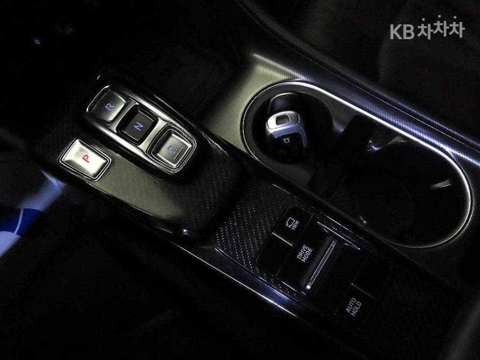 Хюндай Соната (DN8)2.0 Premium - 12