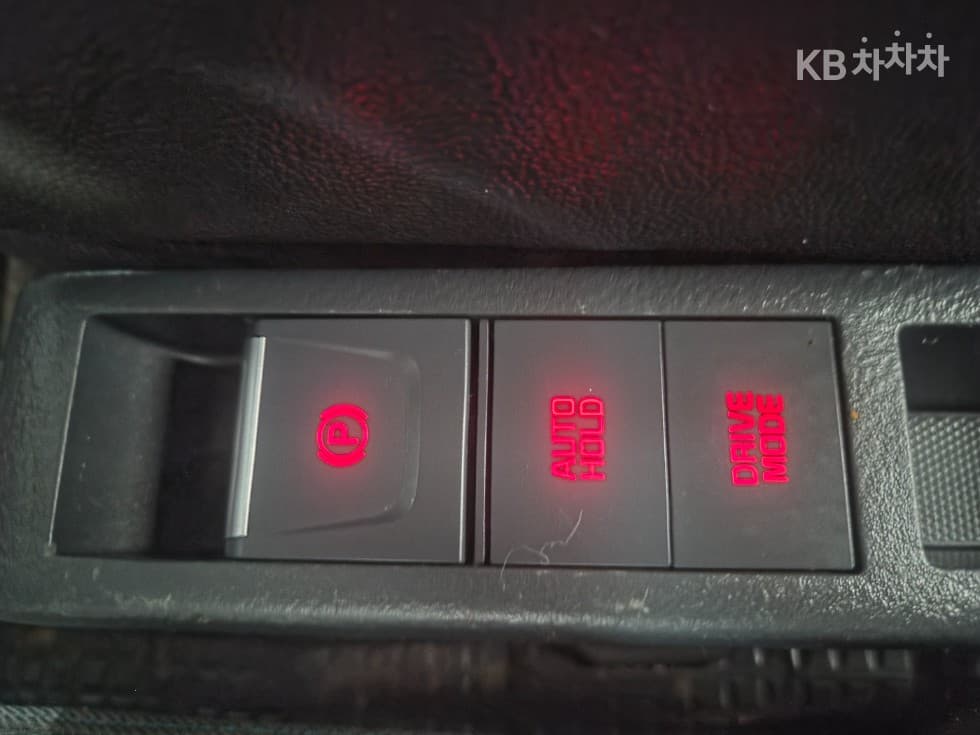 Киа The New (фейслифт) Бонго 3 (лек) EV1 тон 2WD Удължено междуосие Королевска кабина GLS - 16
