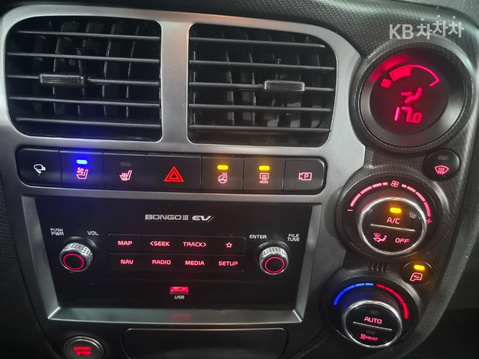 Киа The New (фейслифт) Бонго 3 (лек) EV1 тон 2WD Удължено междуосие Королевска кабина GLS - 11