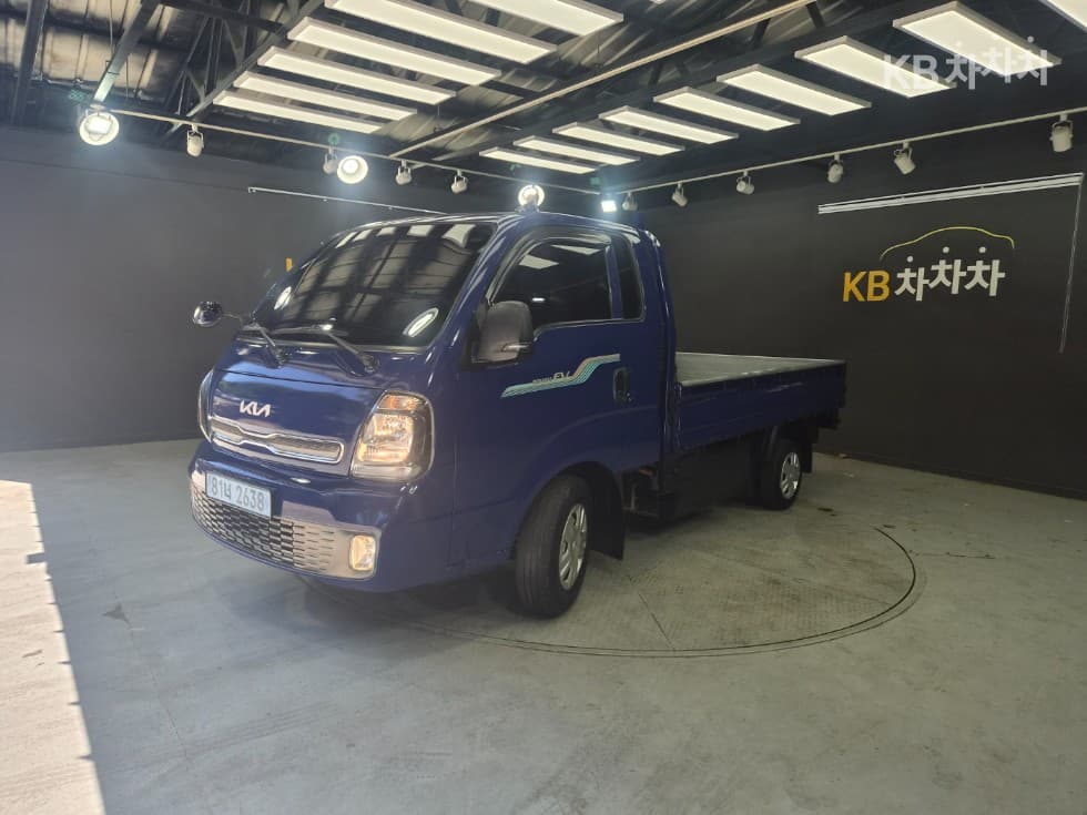 Киа The New (фейслифт) Бонго 3 (лек) EV1 тон 2WD Удължено междуосие Королевска кабина GLS - 7