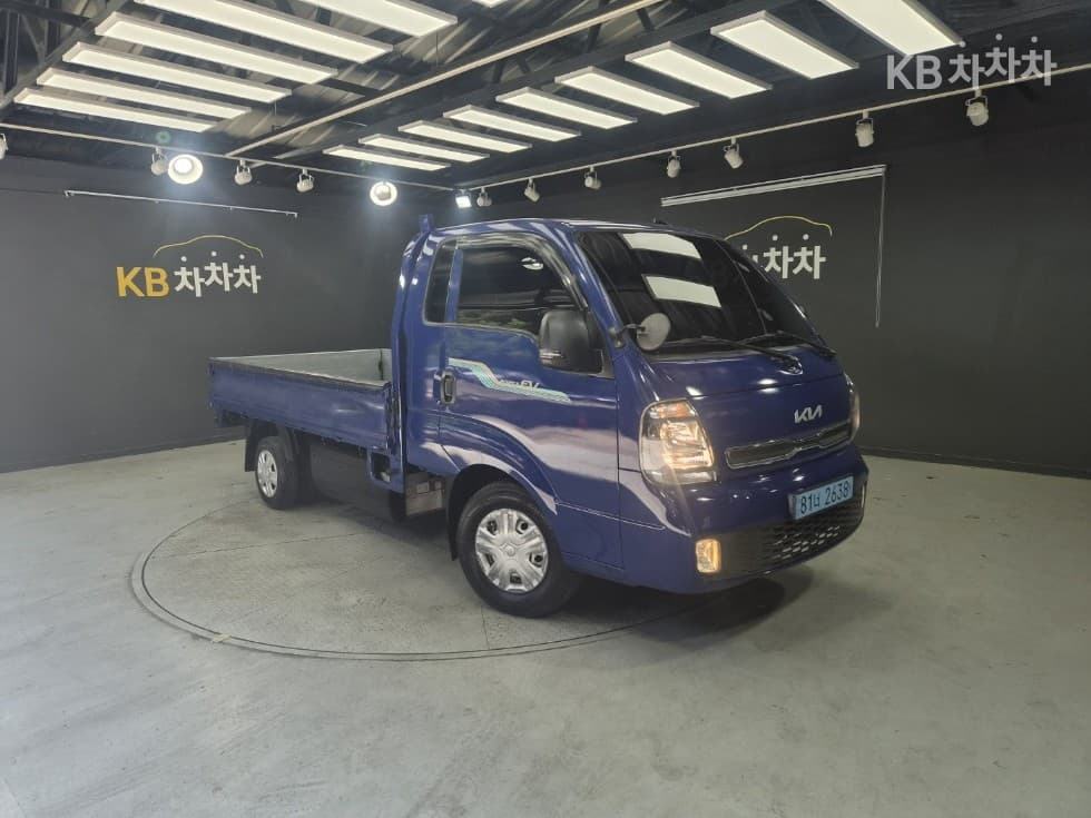 Киа The New (фейслифт) Бонго 3 (лек) EV1 тон 2WD Удължено междуосие Королевска кабина GLS - 6