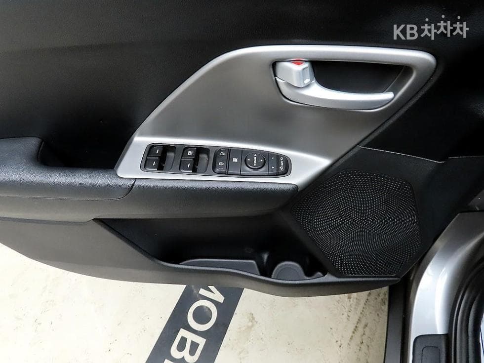 Киа The New (фейслифт) Ниро1.6 HEV Лукс - 11